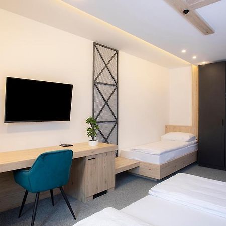Rooms Bolero Naklo Exteriör bild
