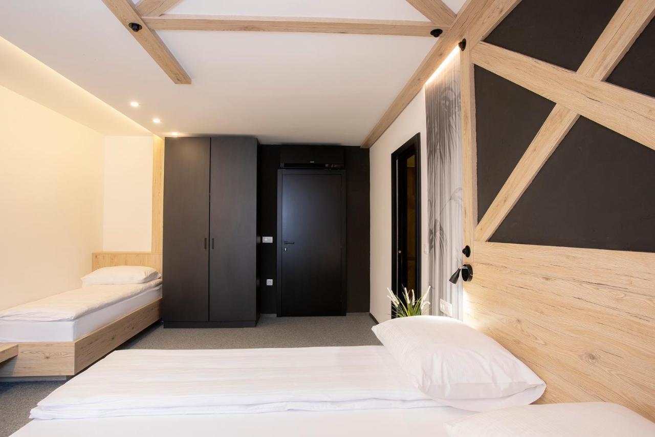 Rooms Bolero Naklo Exteriör bild