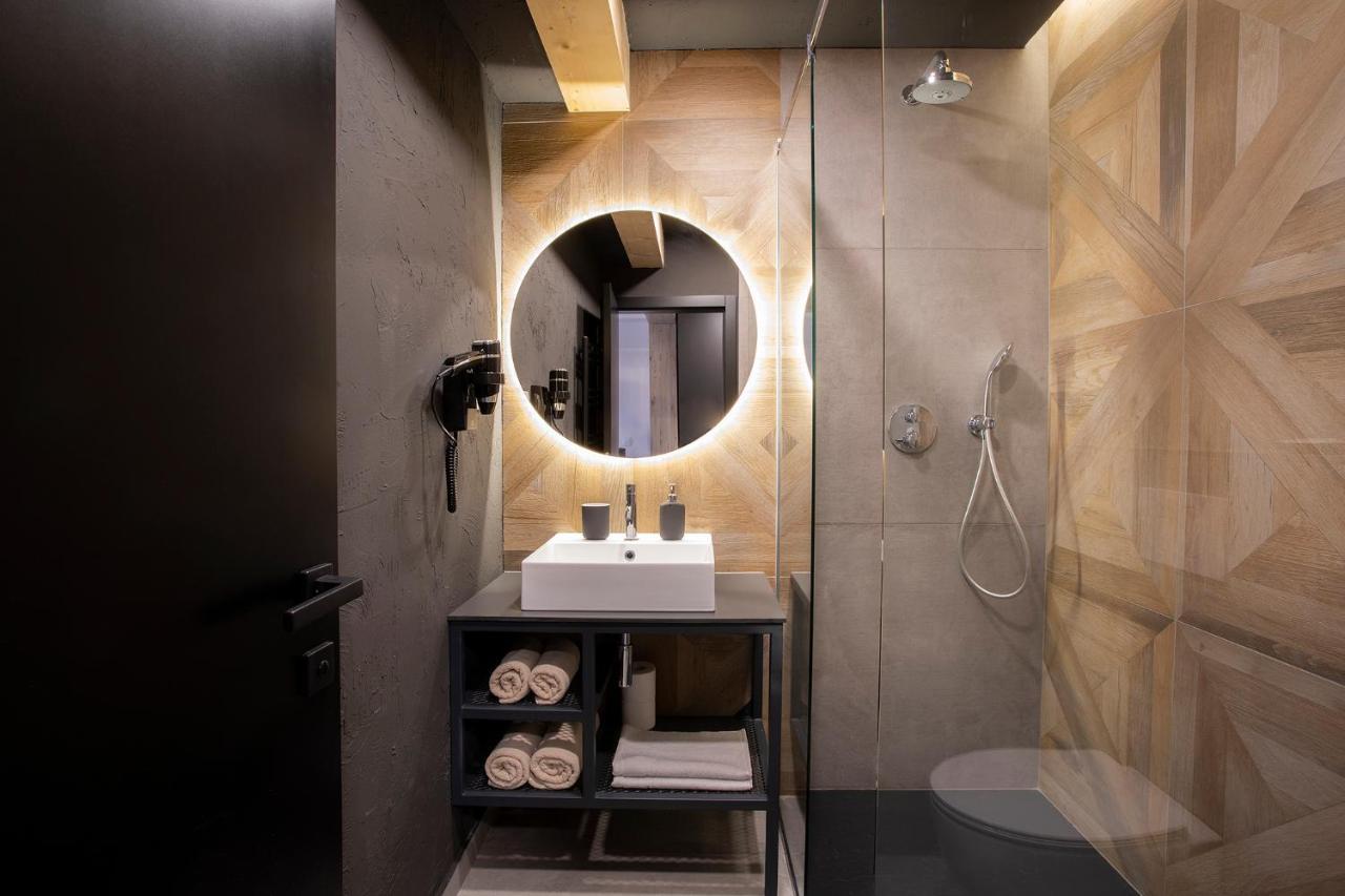 Rooms Bolero Naklo Exteriör bild