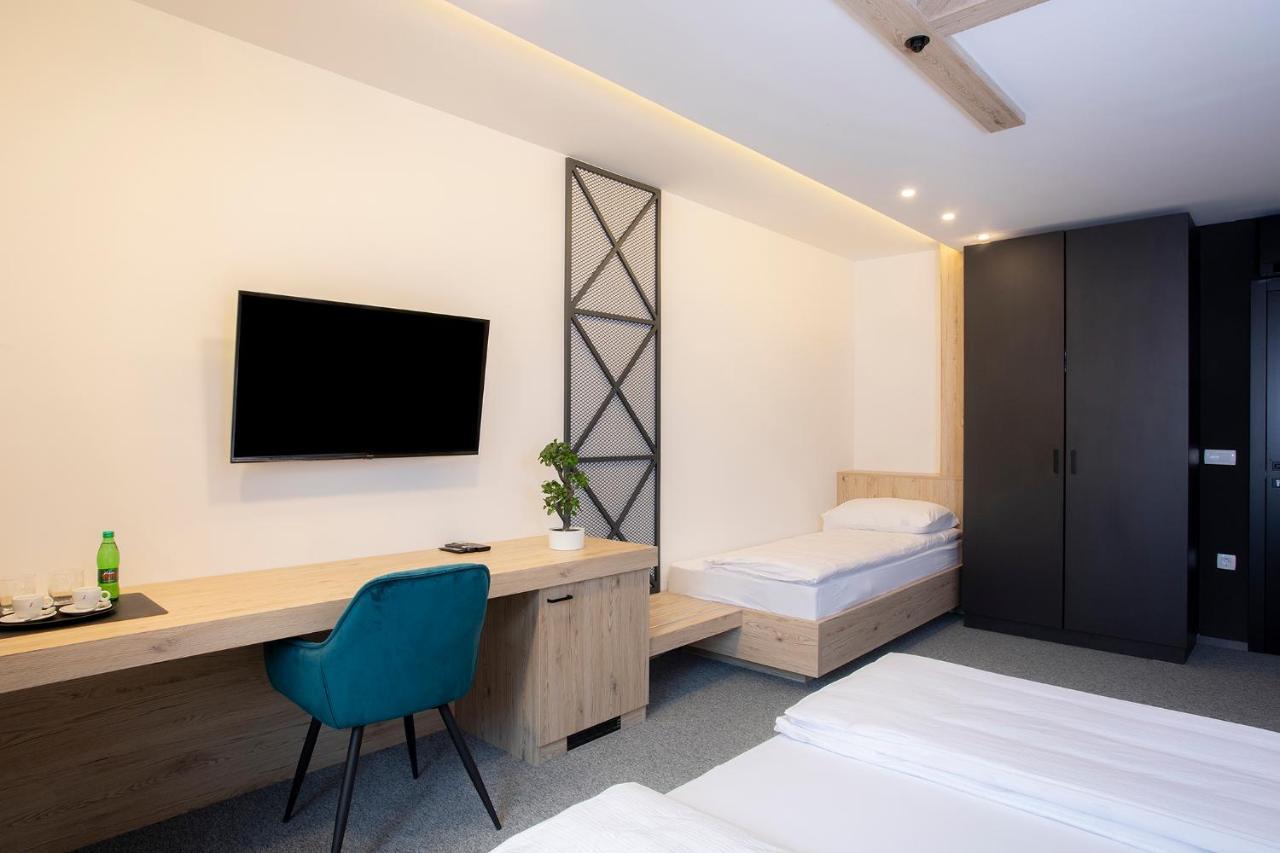 Rooms Bolero Naklo Exteriör bild