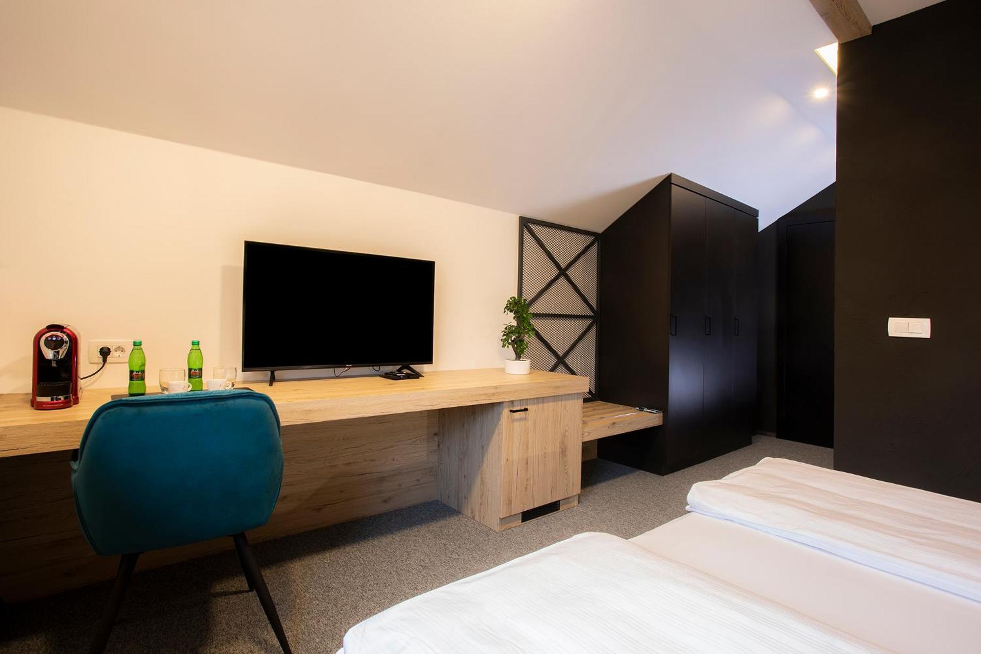 Rooms Bolero Naklo Rum bild